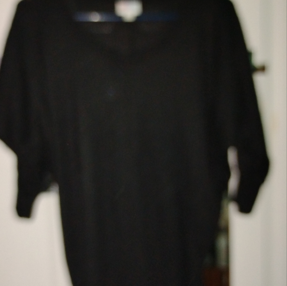 Black short sleeve top